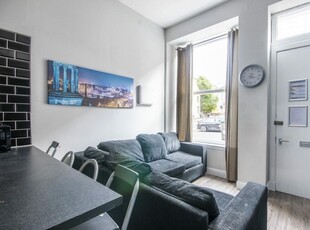 4 bedroom flat for rent in 15P – Montague Street, Edinburgh, EH8 9QS, EH8