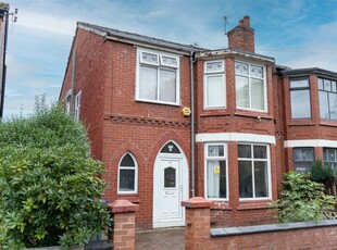 4 bedroom semi-detached house for sale in College Drive, Whalley Range, M16