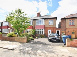 4 bedroom semi-detached house for sale in Fernwood Avenue, Newcastle Upon Tyne, NE3