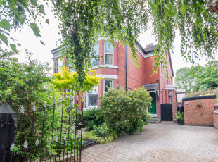 4 bedroom semi-detached house for sale in Lime Road, Stretford, M32 8HT, M32