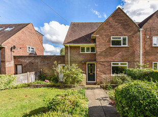 4 bedroom semi-detached house for sale in Minden Way, Winchester, SO22