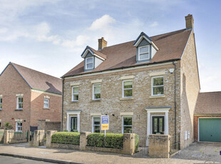 4 bedroom semi-detached house for sale in Trecastle Road, Wichelstowe, Swindon, Wiltshire, SN1