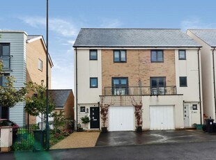 4 bedroom semi-detached house for sale in Willowherb Road, Emersons Green, Bristol, BS16