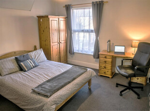 4 bedroom terraced house for rent in Bolingbroke Road, Coventry, CV3 1AP, CV3