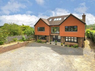 5 bedroom detached house for sale in Imposing 4,500 Sq/Ft Residence, Central Bearsted, ME14