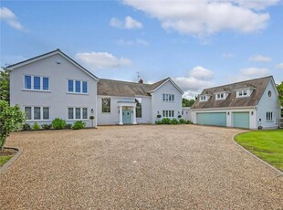 5 bedroom detached house for sale in Wheelers Hill (West), Little Waltham, CM3