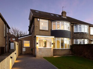 5 bedroom semi-detached house for sale in Carr Manor Drive, Moortown, Leeds, LS17