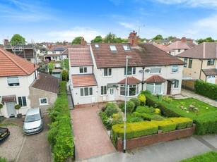 5 bedroom semi-detached house for sale in Sutherland Avenue, Roundhay, LS8