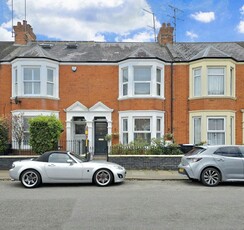 5 bedroom terraced house for sale in Collingwood Road, Abington, Northampton NN1 4RL, NN1