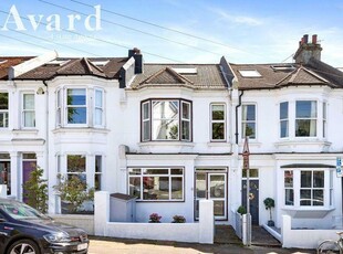 5 bedroom terraced house for sale in Hythe Road, Brighton, BN1