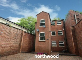 6 bedroom block of apartments for sale in Roman Road, Bennetthorpe, Doncaster, DN4