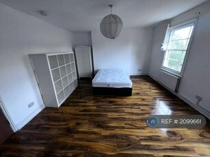 6 bedroom semi-detached house for rent in Grosvenor Terrace, Camberwell, Elephant & Castle, Brixton, Peckham, SE5