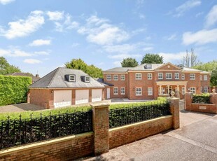 7 bedroom detached house for sale in Broome Manor, Old Town, Swindon, SN3