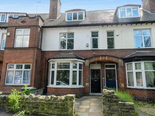 7 bedroom terraced house for sale in St. Michaels Crescent, Leeds, LS6