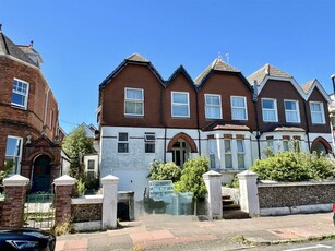 9 bedroom semi-detached house for sale in Hartfield Road, Eastbourne, BN21