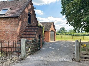 Barn conversion to rent in High Street, Mickleton, Chipping Campden GL55
