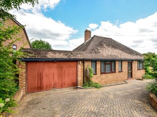 Bungalow for sale in Wyatts Close, Chorleywood, Rickmansworth, Hertfordshire WD3