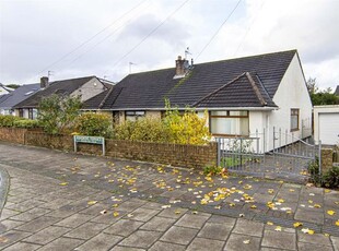 Bungalow to rent in Ashgrove Terrace, Nelson, Treharris CF46