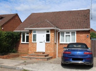 Detached bungalow to rent in Coopers Rise, Godalming GU7