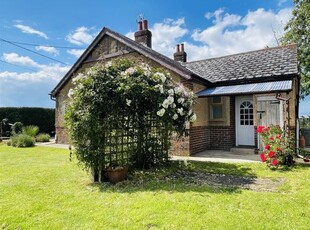 Detached bungalow to rent in Hamshill, Coaley, Dursley GL11