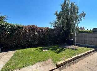 Detached bungalow to rent in Hoylake Drive, Farcet, Peterborough, Cambridgeshire. PE7