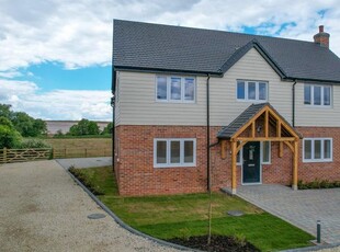 Detached house for sale in Arrow Bank, Marriage Hill, Bidford-On-Avon, Alcester B50