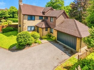 Detached house for sale in Linden Chase, Sevenoaks TN13