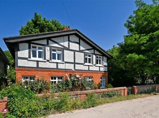 Detached house to rent in Cookham Dean Common, Cookham, Maidenhead, Berkshire SL6