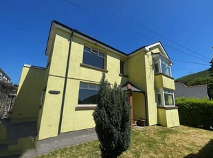 Detached house to rent in Coronation Street, Ogmore Vale, Bridgend CF32