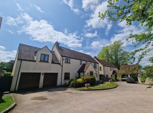 Detached house to rent in Farlands, Pucklechurch, Bristol BS16