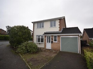 Detached house to rent in Honeysuckle View, Burton-On-Trent, Staffordshire DE15