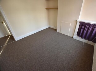 Detached house to rent in Livingstone Street, Leicester LE3
