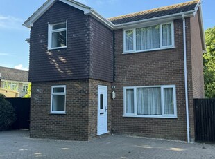 Detached house to rent in Repton Close, Broadstairs CT10