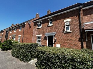 End terrace house to rent in Chantry Rise, Olney MK46