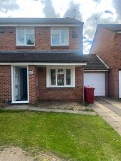 End terrace house to rent in Pearl Gardens, Cippenham, Slough SL1