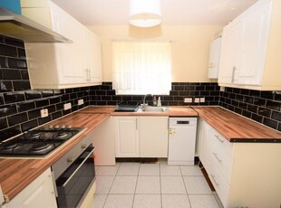End terrace house to rent in The Crestway, Brighton BN1