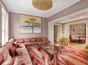 Flat for sale in Leinster Square, London W2