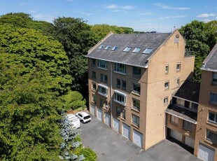 Flat for sale in West Court, Roundhay, Leeds LS8