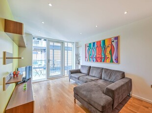Flat in .Ability Place, Canary Wharf, E14