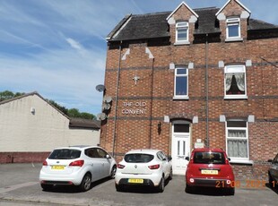 Flat to rent in Battison Crescent, Stoke-On-Trent, Staffs ST3