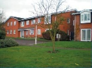 Flat to rent in Chalverton Court, Droitwich WR9