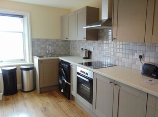 Flat to rent in Colne Road, Burnley BB10