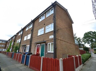 Flat to rent in Dillmoss Walk, Hulme, Manchester M15