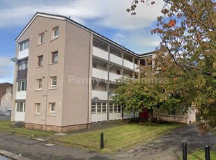 Flat to rent in Glen Street, Paisley PA3