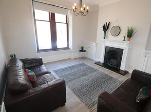 Flat to rent in Holburn Street, First Right AB10