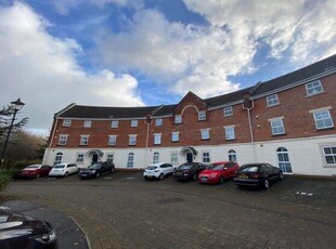 Flat to rent in Holland House Road, Preston PR5
