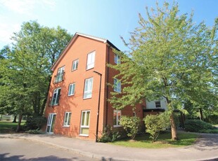 Flat to rent in Little Street, Guildford GU2