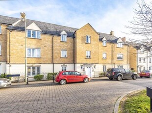 Flat to rent in Madley Park, Witney OX28