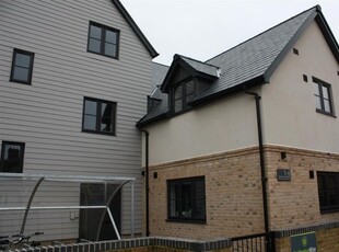 Flat to rent in Market Hill, St. Ives, Huntingdon PE27