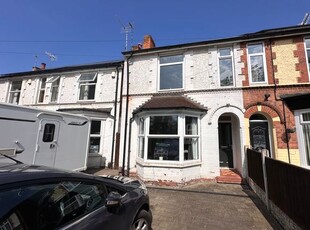 Flat to rent in Midland Road, Carlton, Nottingham NG4